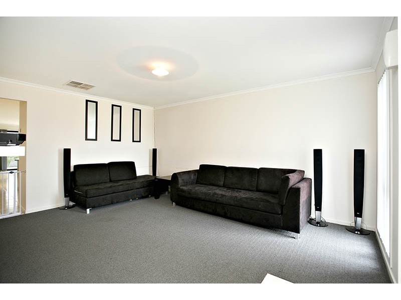 17 Blue Bay Avenue, Aldinga Beach SA 5173