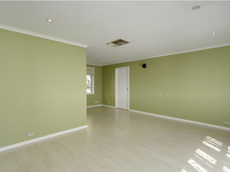 3 Simon Court, Aberfoyle Park SA 5159