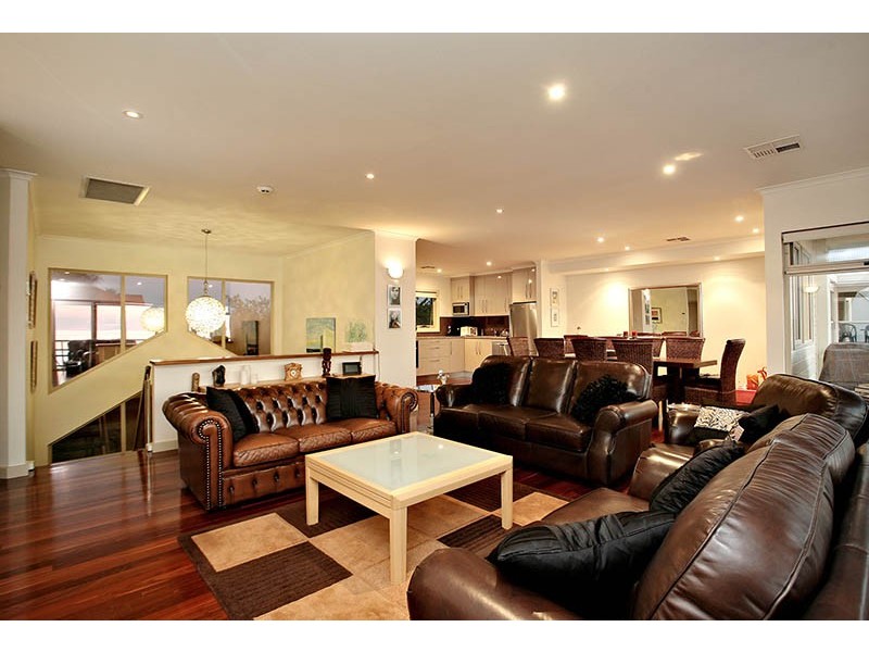 28 Maidencombe Drive, Moana SA 5169