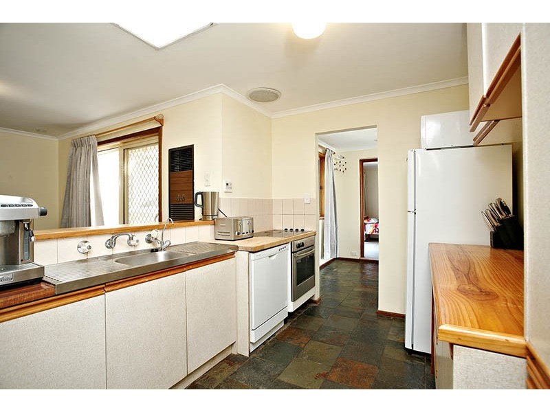 24 Abbott Avenue, Mclaren Vale SA 5171