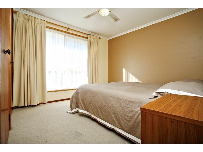 24 Abbott Avenue, Mclaren Vale SA 5171