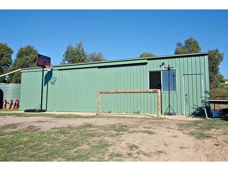 22 Arabian Ct, Hindmarsh Valley SA 5211
