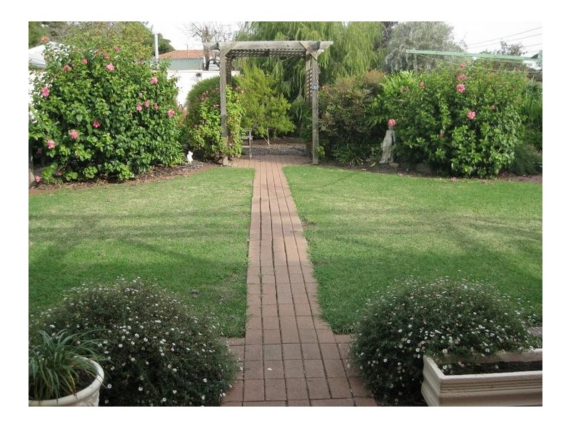 14 Limbert Avenue, Seacombe Gardens SA 5047