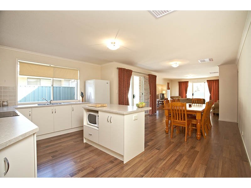33 Summer Street, Mclaren Flat SA 5171