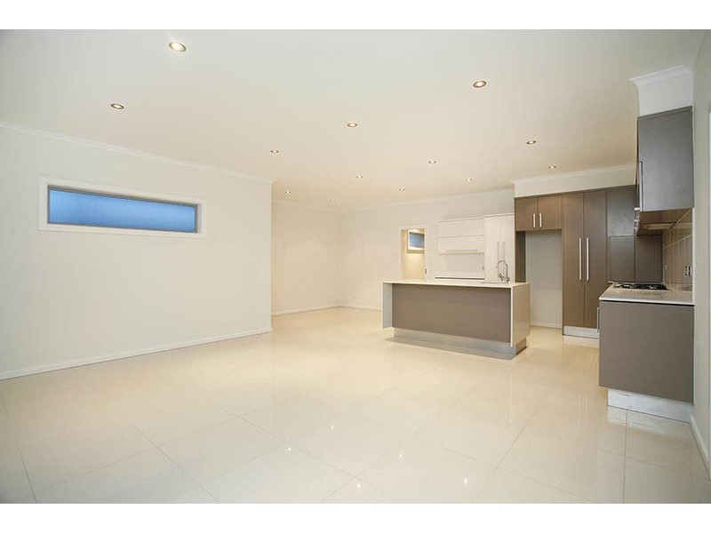 6 Burton Bank, Aldinga Beach SA 5173