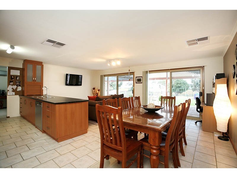 58 Valley View Drive, Mclaren Vale SA 5171