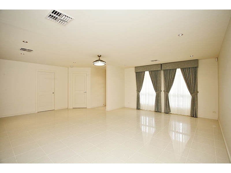 29 Valley View Drive, Mclaren Vale SA 5171