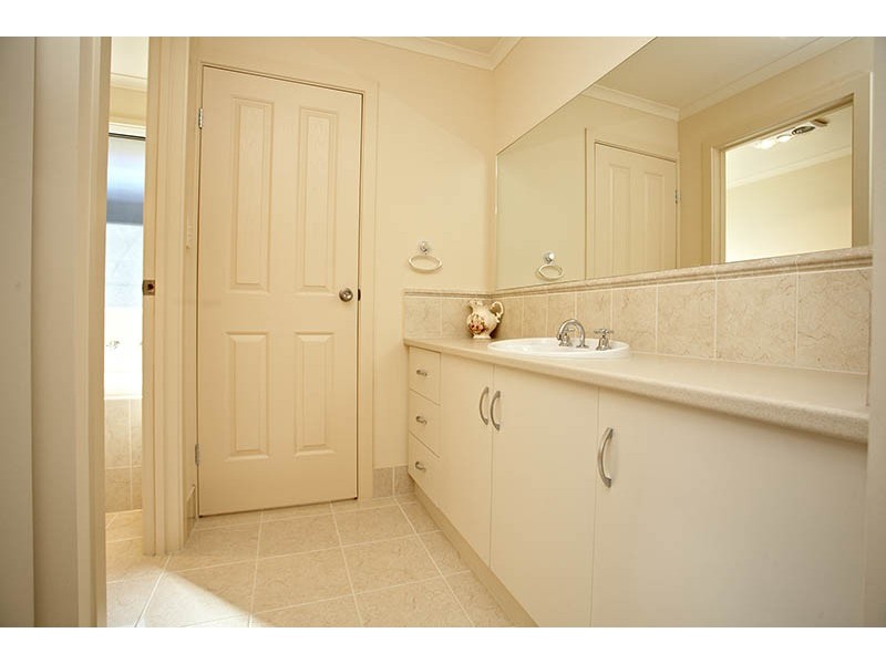 33 Summer Street, Mclaren Flat SA 5171