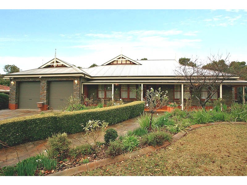 13 Waverley Drive, Willunga SA 5172