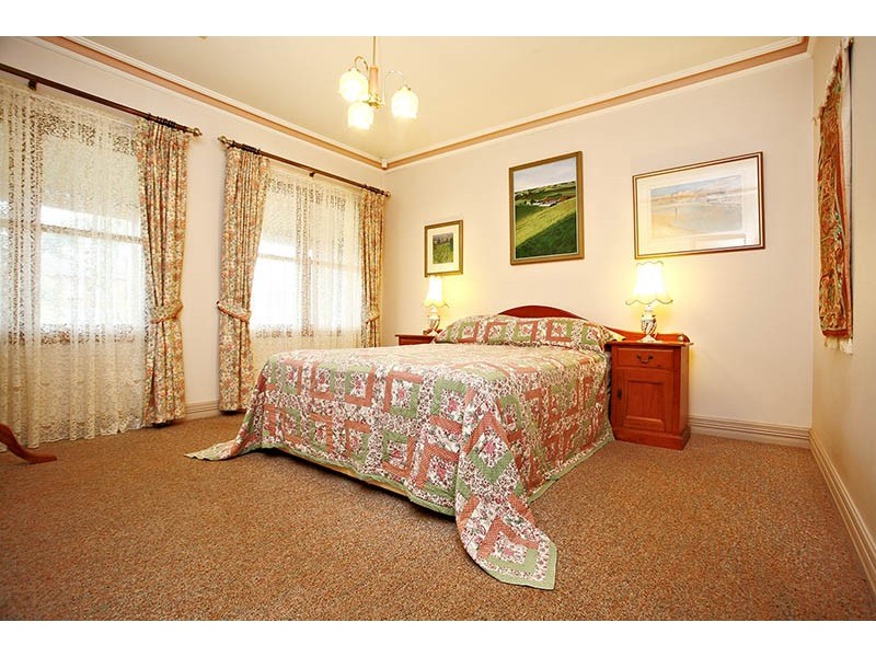 13 Waverley Drive, Willunga SA 5172