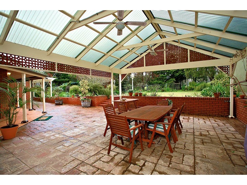 13 Waverley Drive, Willunga SA 5172