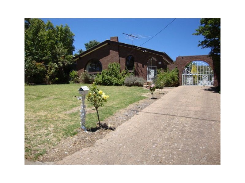 36 St Peters Terrace, Willunga SA 5172