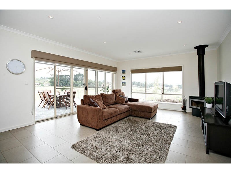 40 George Francis Drive, Mount Compass SA 5210