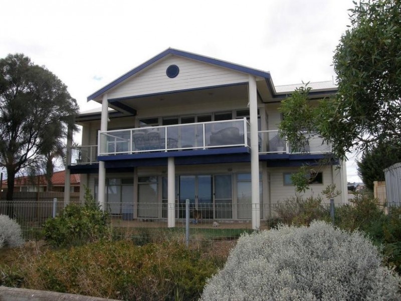 28 Maidencombe Drive, Moana SA 5169