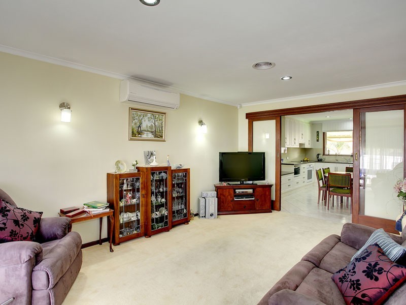 10 Kathryn Drive, Morphett Vale SA 5162