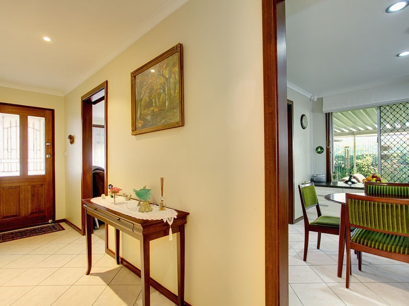 10 Kathryn Drive, Morphett Vale SA 5162