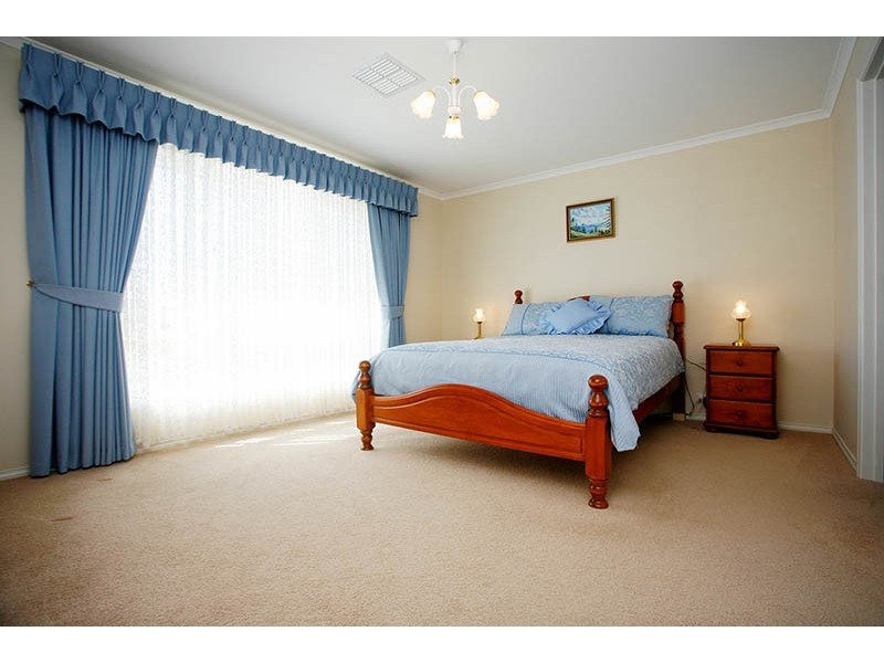 35 George Francis Drive, Mount Compass SA 5210