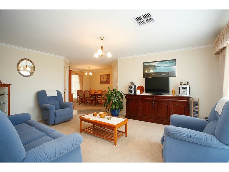 35 George Francis Drive, Mount Compass SA 5210