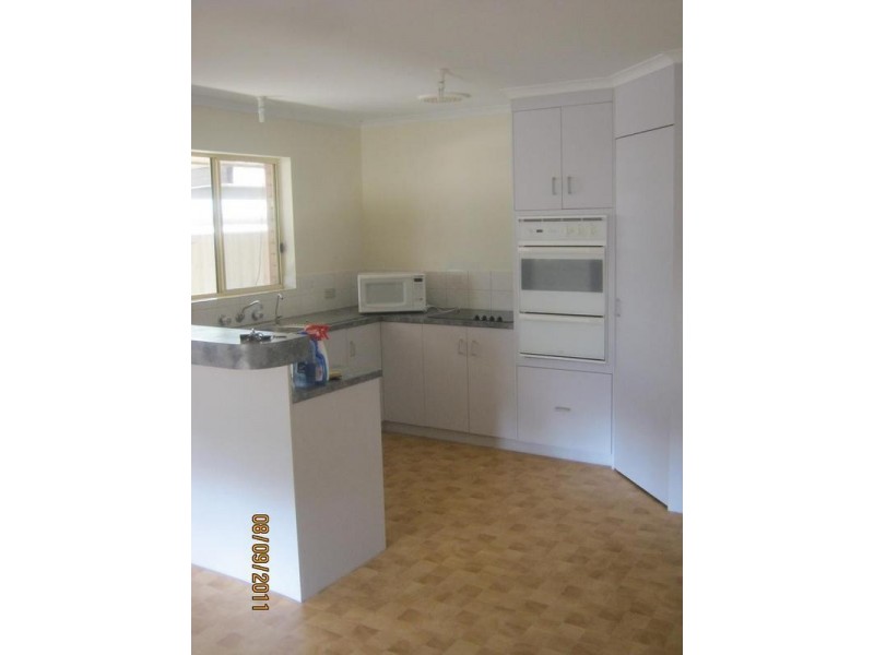 1/27 Evelyn Sturt Drive, Willunga SA 5172