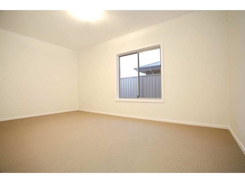 6 Burton Bank, Aldinga Beach SA 5173