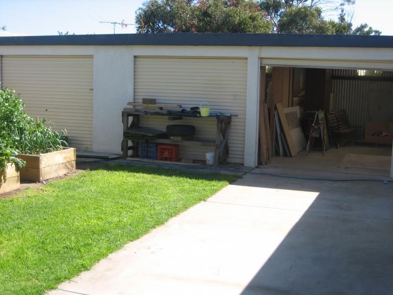24 Stirling Crescent, Aldinga Beach SA 5173