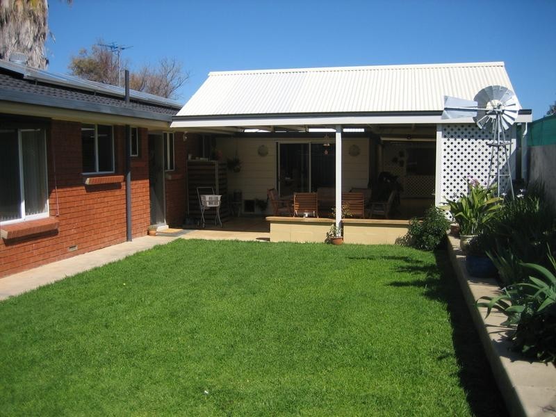 24 Stirling Crescent, Aldinga Beach SA 5173