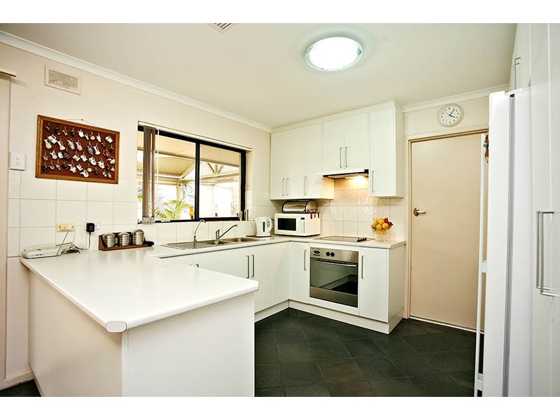 31 Giles Road, Willunga SA 5172