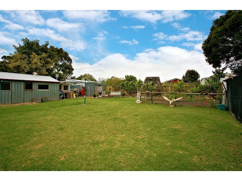 31 Giles Road, Willunga SA 5172