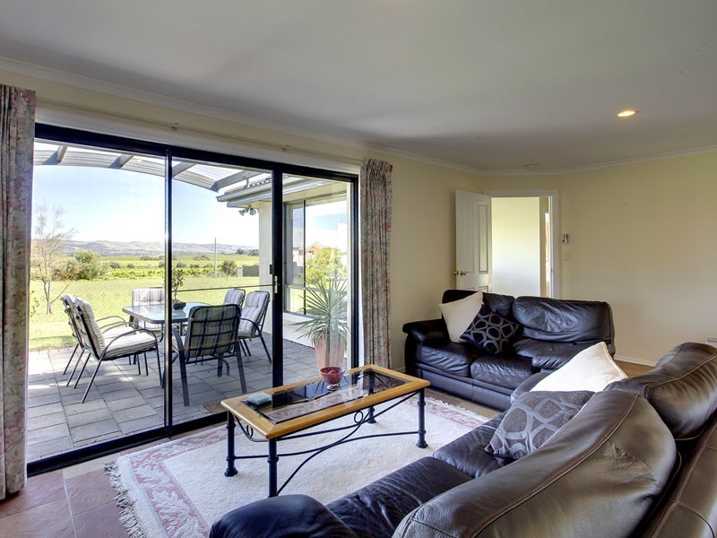 6 Genders Grove, Mclaren Vale SA 5171