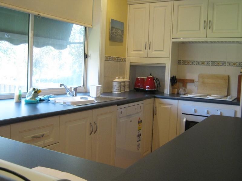 10 St Peters Terrace, Willunga SA 5172