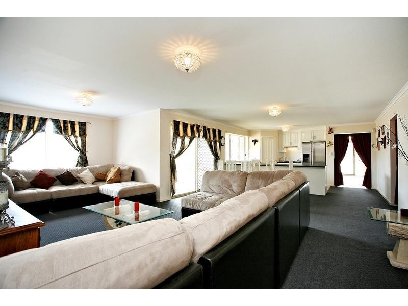 2 Anderson Court, Mount Compass SA 5210