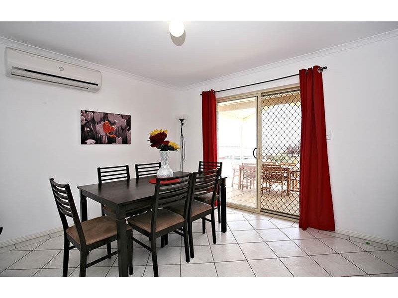 17 Hawksnest Avenue, Seaford Rise SA 5169