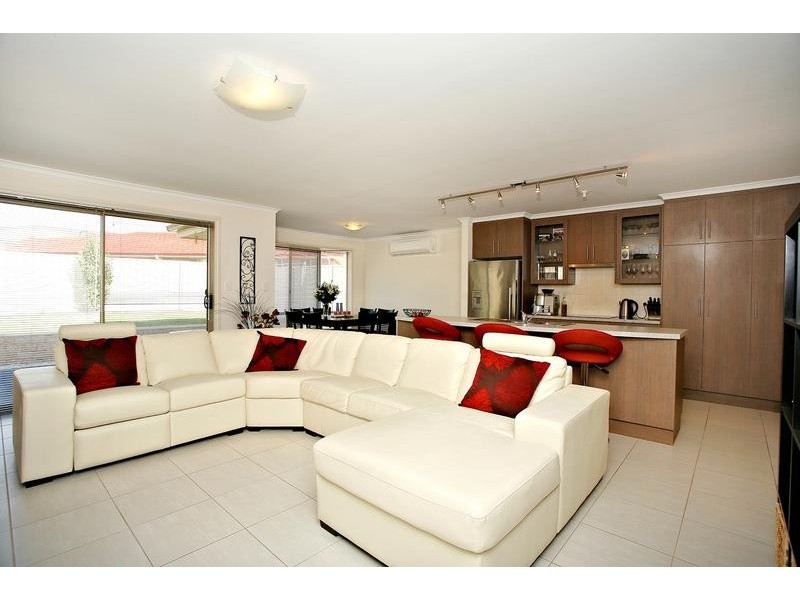 14 Oriana Drive, Sellicks Beach SA 5174