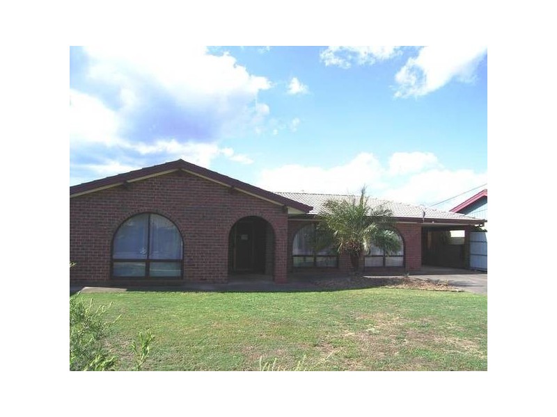 11 Macquarie Street, Moana SA 5169