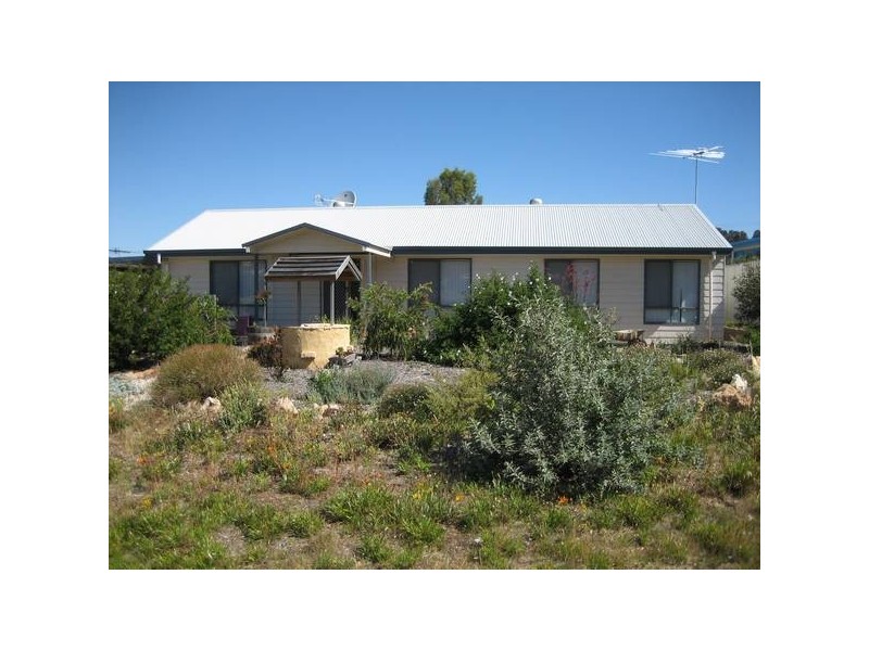 8 Hindmarsh Street, Clayton SA 5256