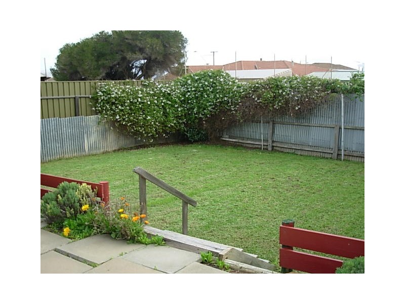 32 Bathurst Avenue, Moana SA 5169