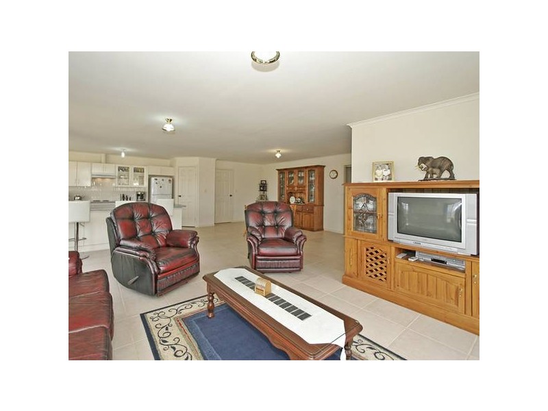 7 Clark Terrace, Port Elliot SA 5212