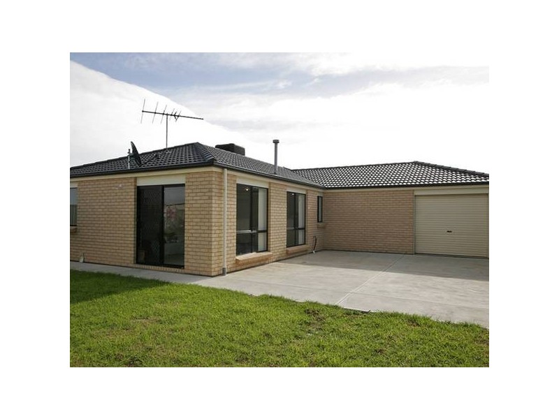 6 Bayside Avenue, Aldinga Beach SA 5173