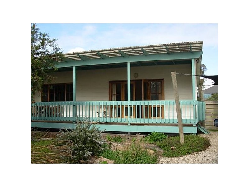 32 Church Street, Port Willunga SA 5173