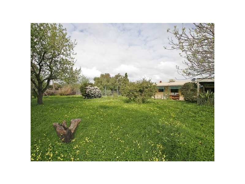 11 Aldinga Road, Willunga SA 5172