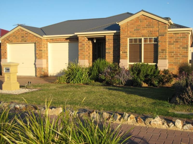 84 Pridham Boulevard, Aldinga Beach SA 5173