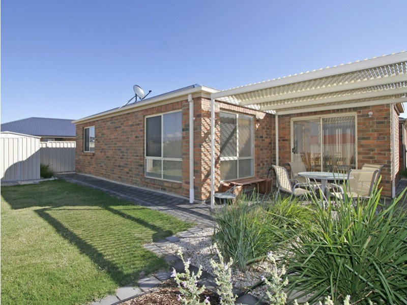 84 Pridham Boulevard, Aldinga Beach SA 5173