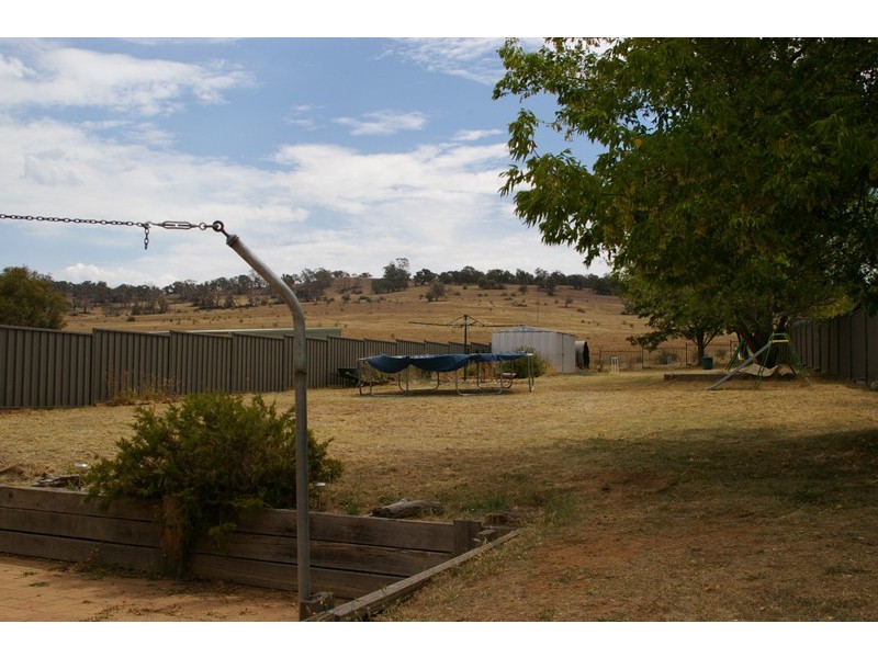 16 Roberson Street, Berridale NSW 2628