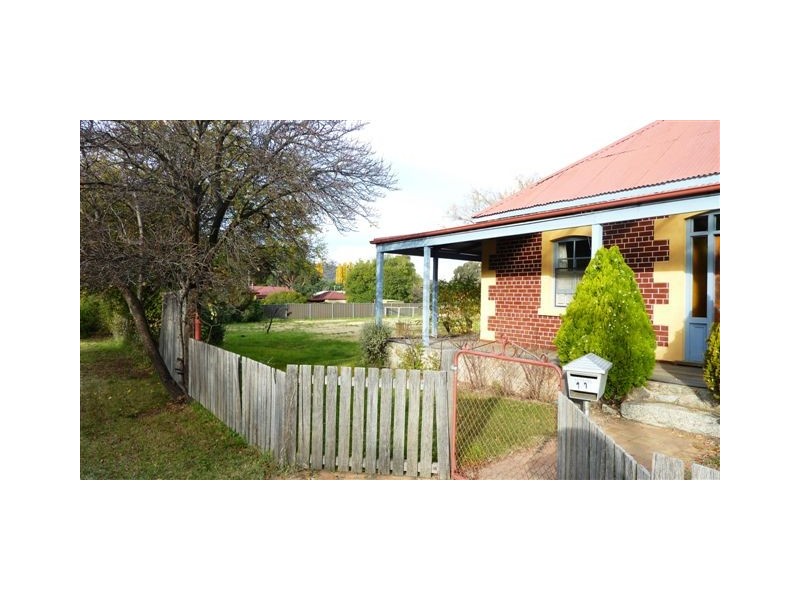 11 Florence Street, Berridale NSW 2628