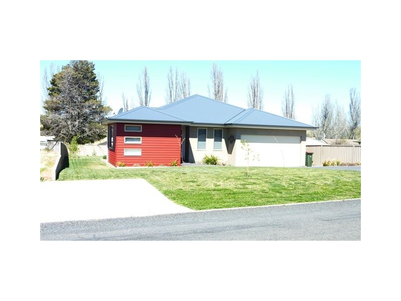 25 Gungarlin Street, Berridale NSW 2628
