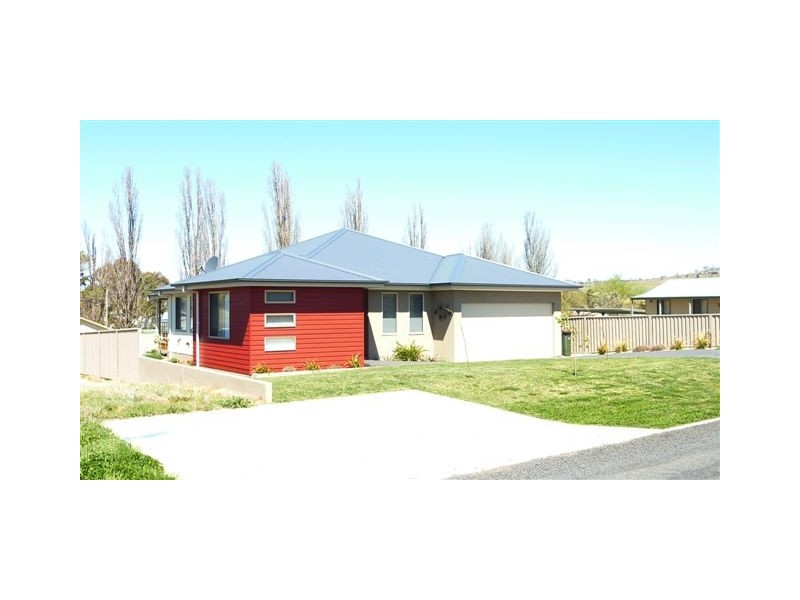 25 Gungarlin Street, Berridale NSW 2628