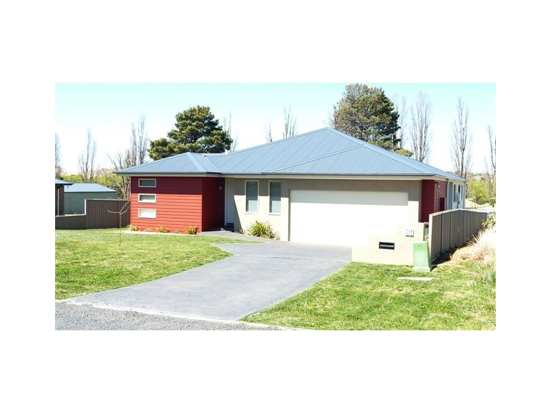 25 Gungarlin Street, Berridale NSW 2628