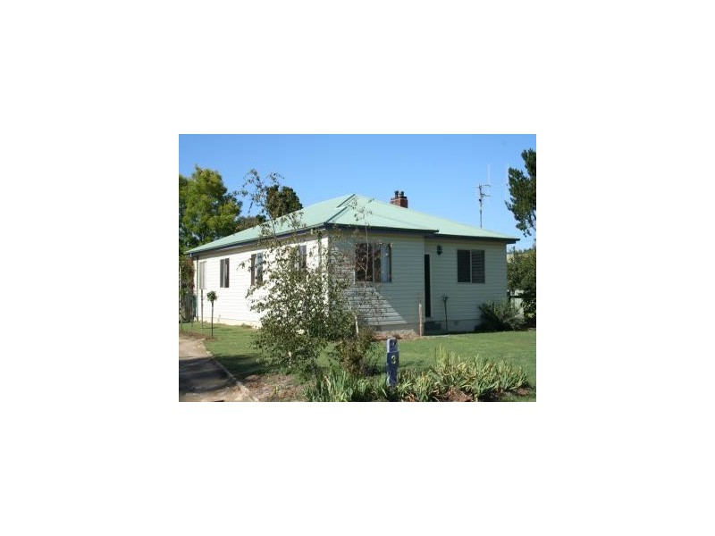 3 Florence Street, Berridale NSW 2628