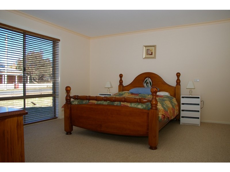 14 Bent Street, Berridale NSW 2628