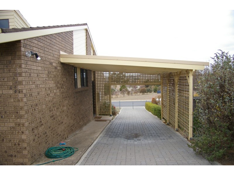 26 Roberson Street, Berridale NSW 2628